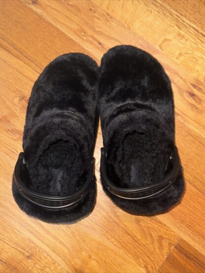 Women’s fur lined crocs size 9 Brand New And Never Used.